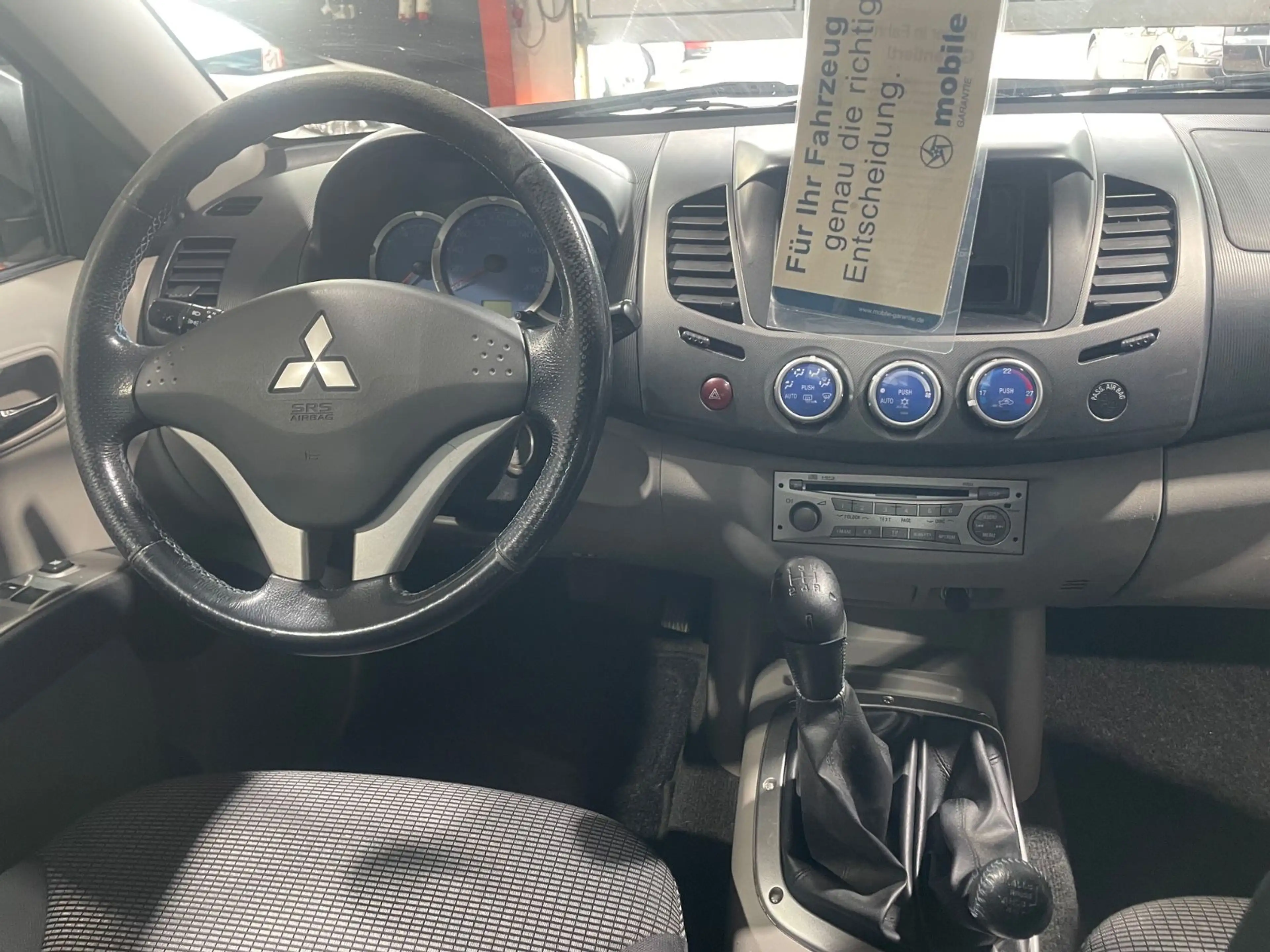 Mitsubishi L200 *2.5 DIESEL*4X4*OFFROAD*KLIMA*2.HAND*TÜV NEU — photo 9