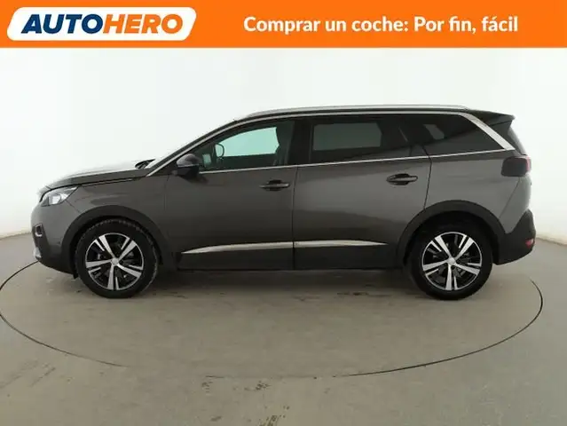Peugeot 5008 view 3