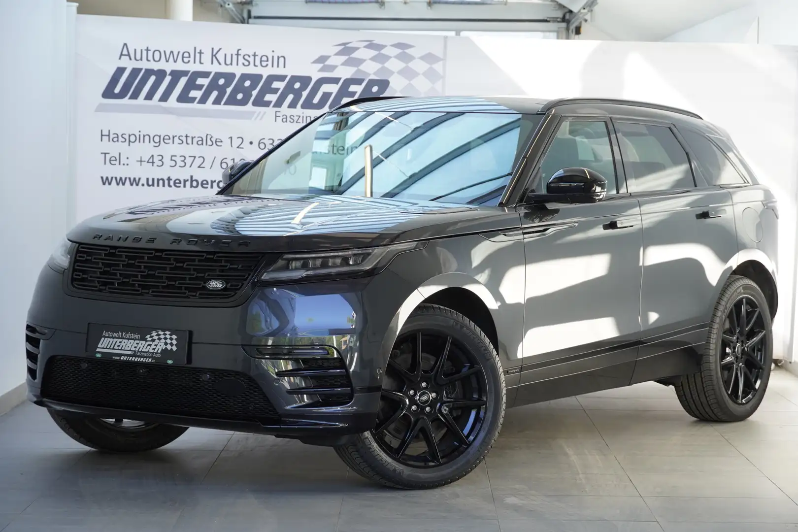 Land Rover Range Rover Velar 2.0PHEV A/B Head-Up DAB Grau - 2
