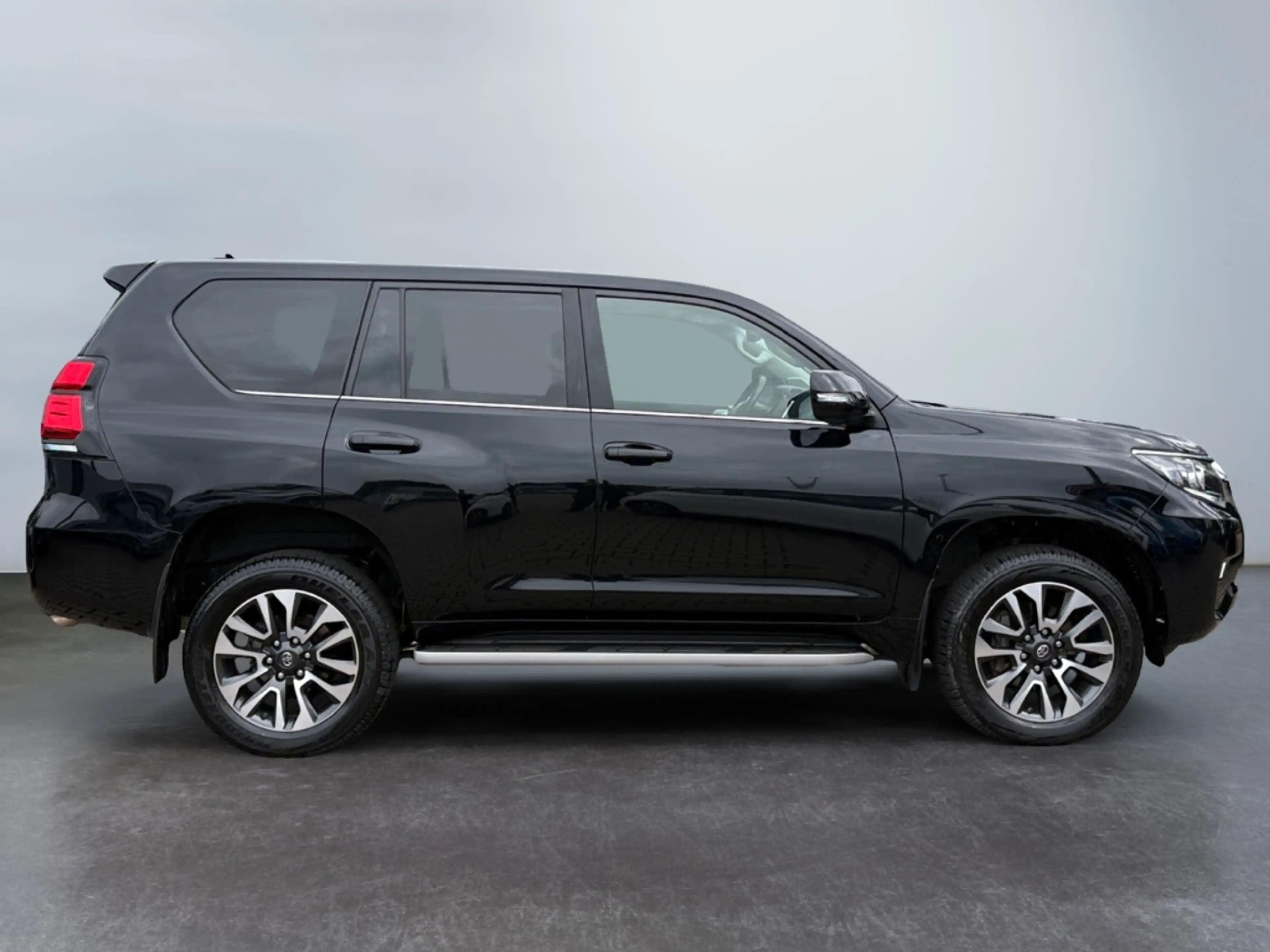 Toyota Land Cruiser 2.8 D-4D TEC-Edition *360°*JBL*AHK* — photo 10