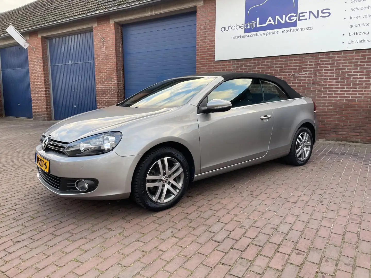Volkswagen Golf Cabriolet 1.2 TSI BlueMotion Argent - 1