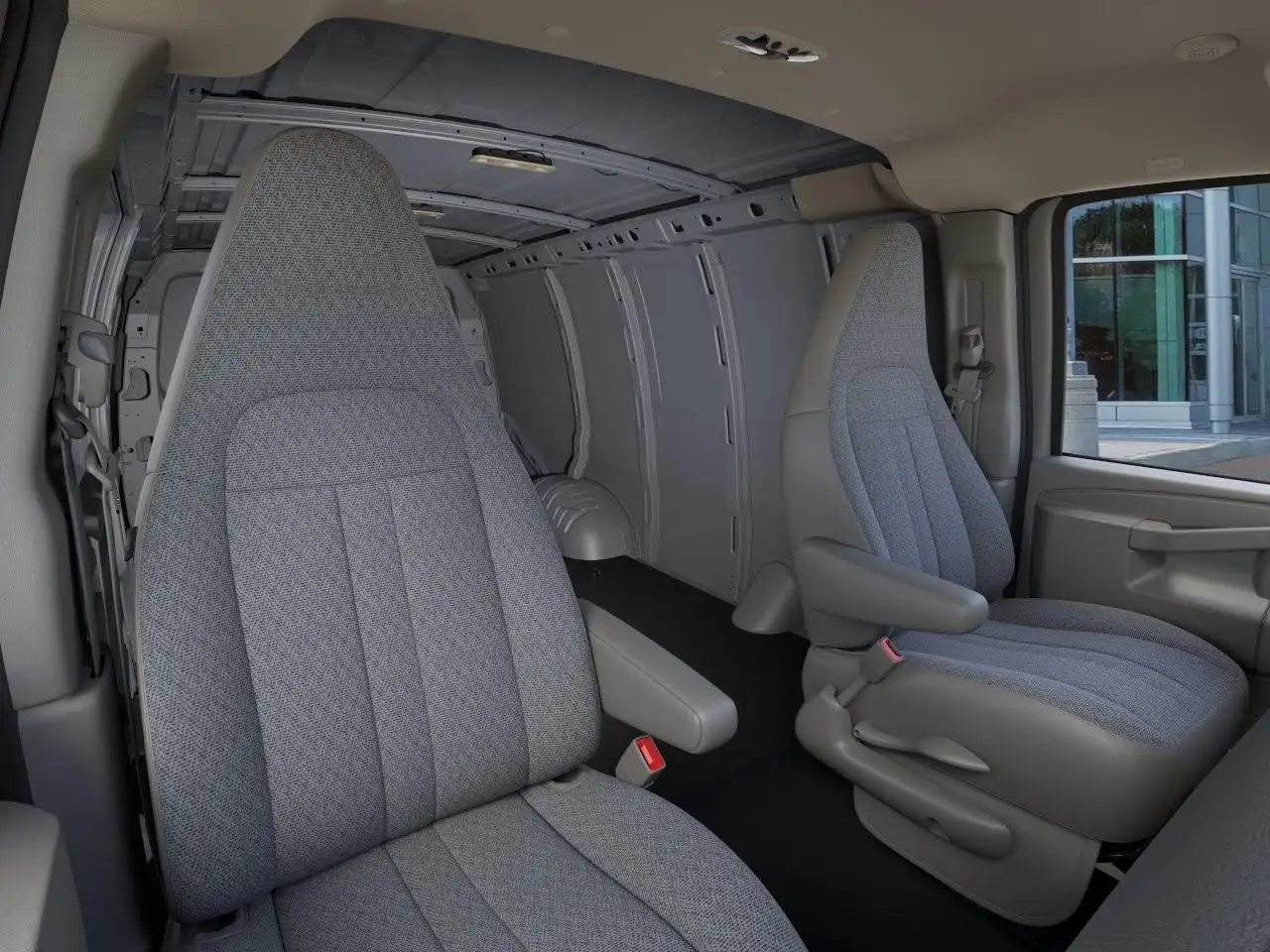GMC Savana снимка GMC Savana