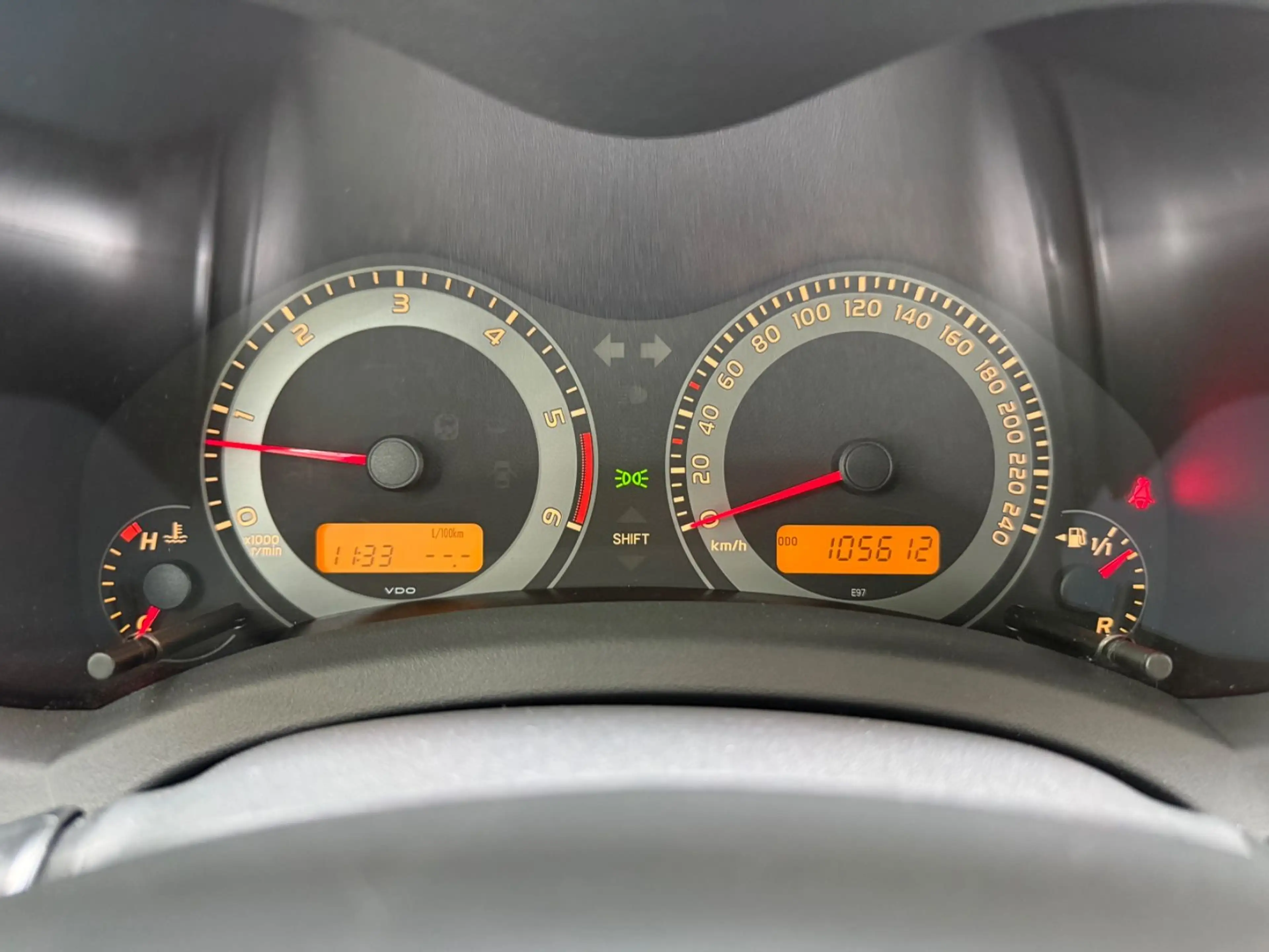 Toyota Auris Club 2.0 AUT KLIMA 1 HAND 5-TRG — photo 14