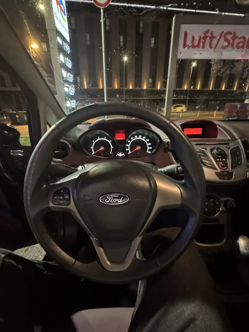 Ford Fiesta Courier Family - 2
