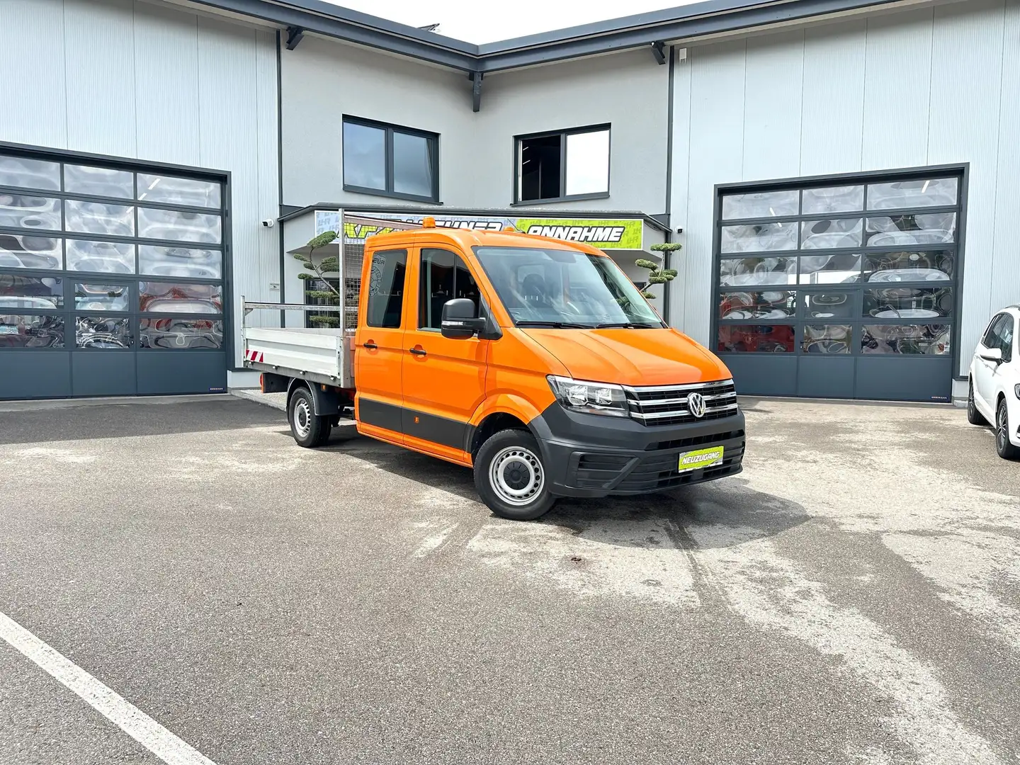 Volkswagen Crafter 35 Doka-Pritsche 2,0 TDI "4Motion" Orange - 1