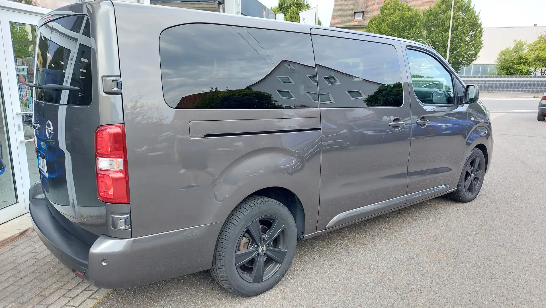 Opel Vivaro L (L3) Grau - 2