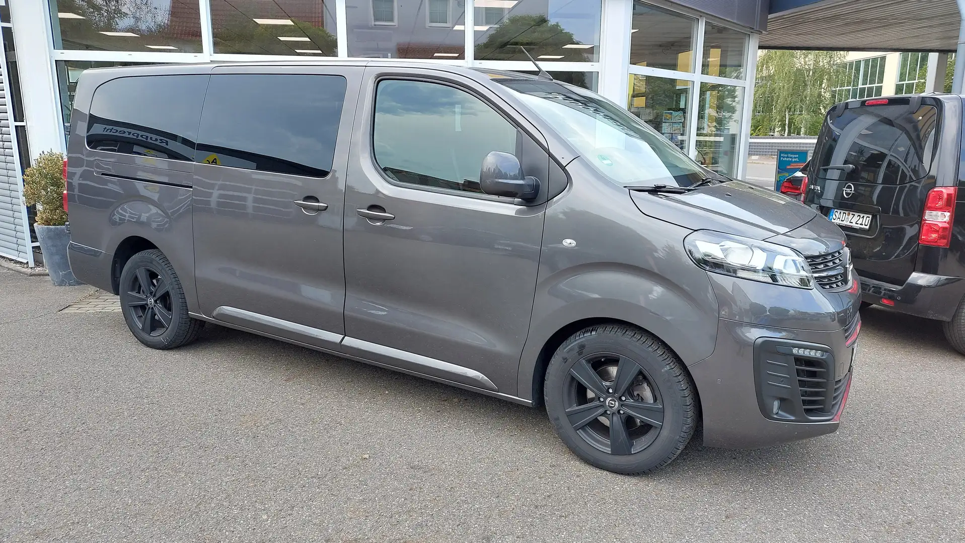 Opel Vivaro L (L3) Grau - 1