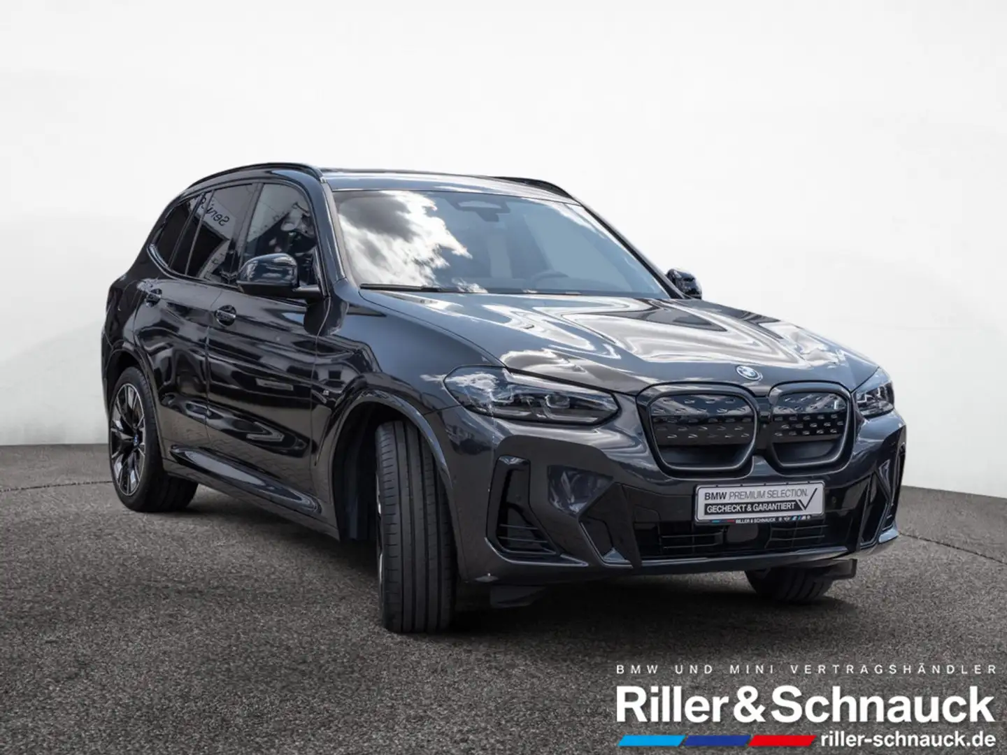 BMW iX3 M-Sport AHK ACC HUD LED PANO 360° FACEL. Gris - 2