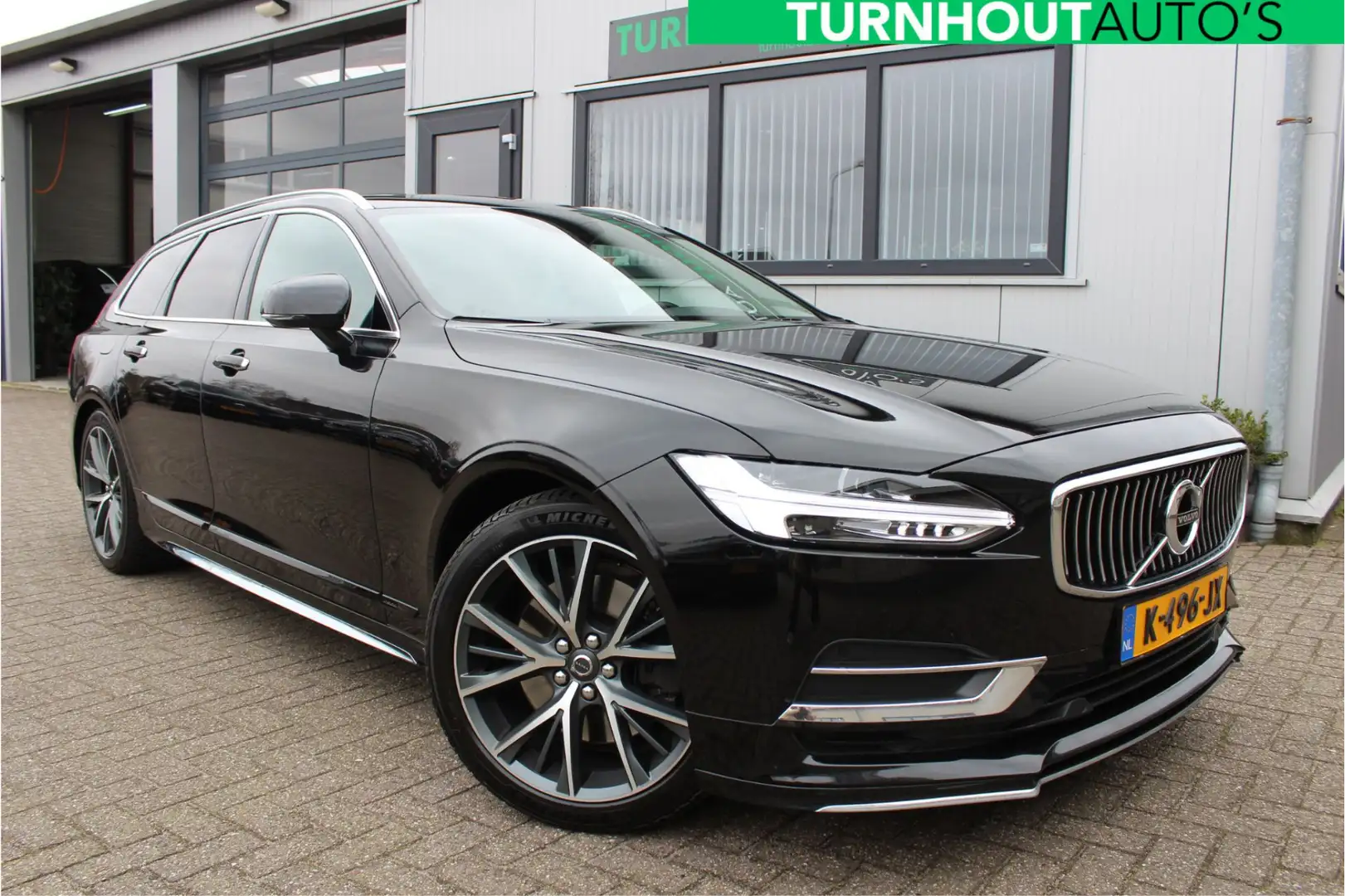 Volvo V90 2.0 T4 Business Luxury+ Harman Kardon | Massage | Zwart - 1