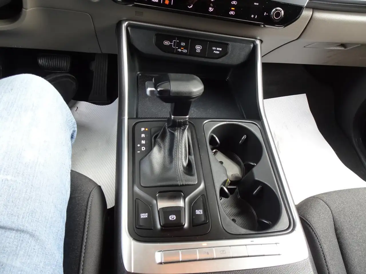 Kia Carnival photo Kia Carnival