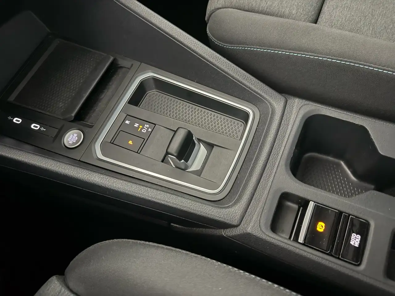 Ford Tourneo Connect L PHEV Active*AHK*NAVI*Panoramadach, миниатюра 20