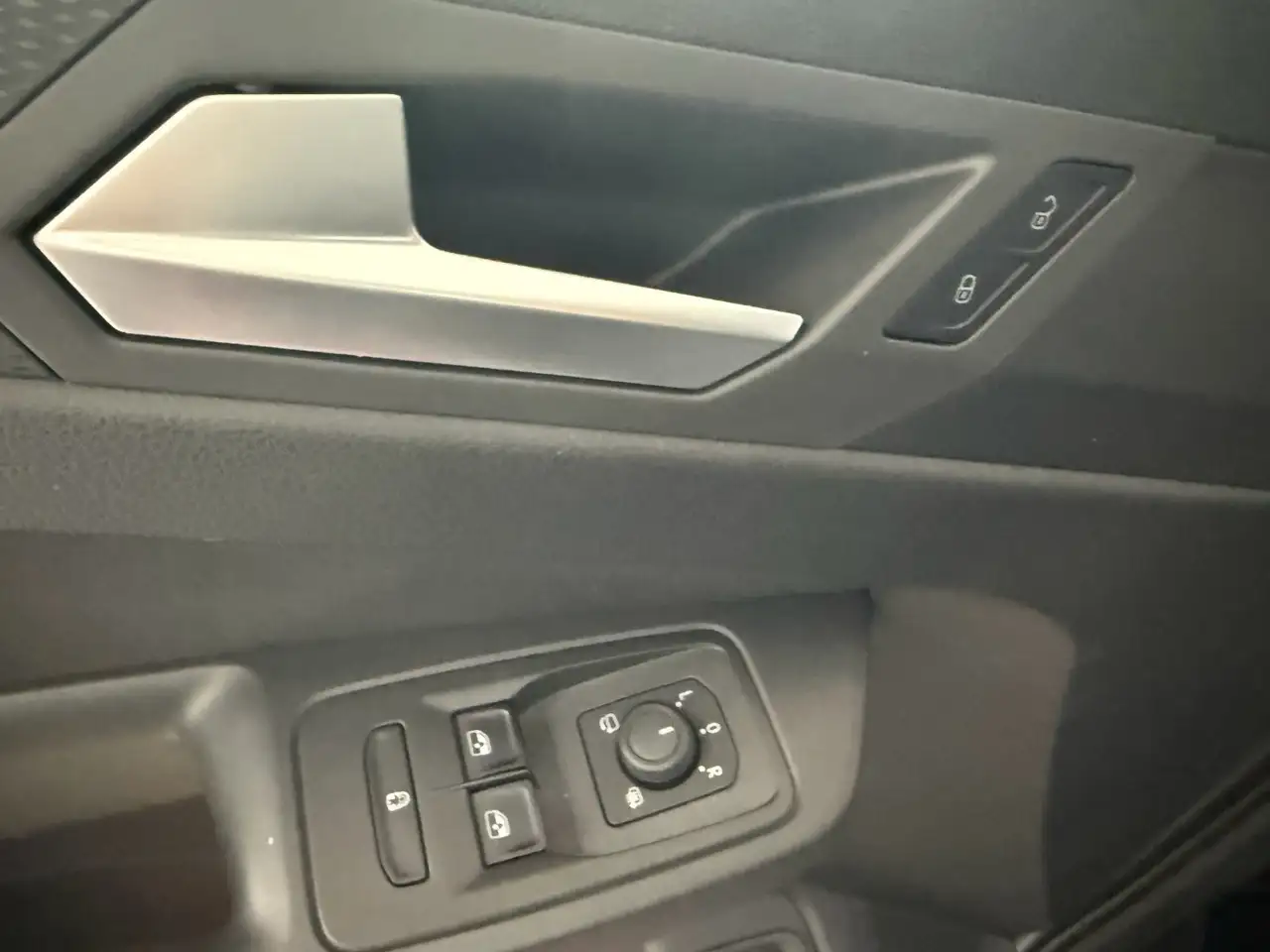 Ford Tourneo Connect L PHEV Active*AHK*NAVI*Panoramadach, миниатюра 27