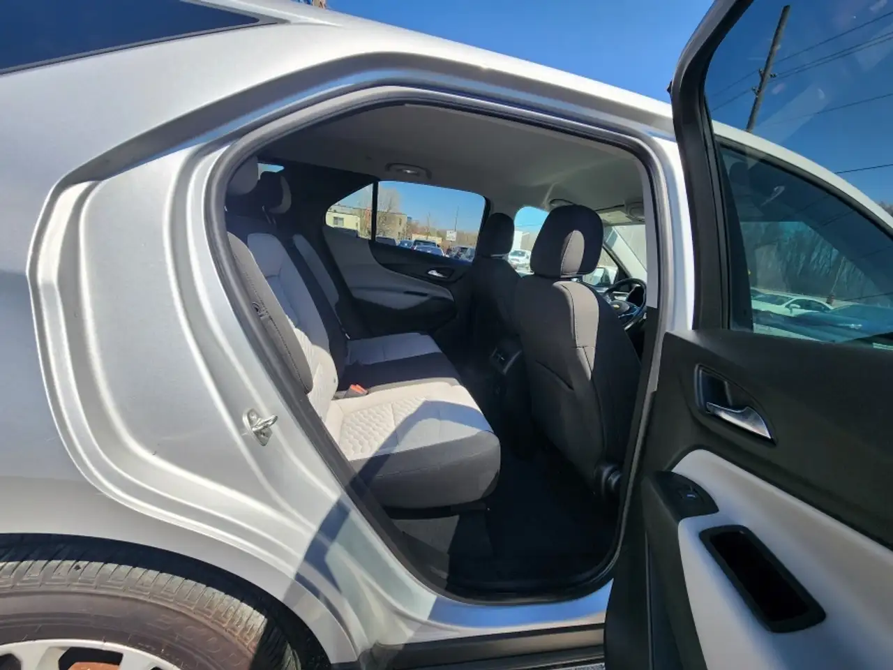 Chevrolet Equinox снимка Chevrolet Equinox