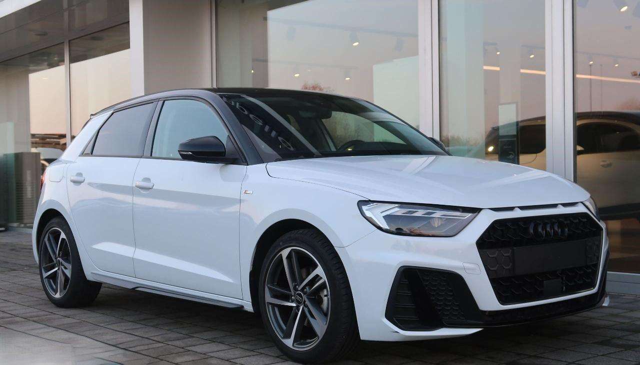 Audi A1 SPB 30 TFSI Identity Black