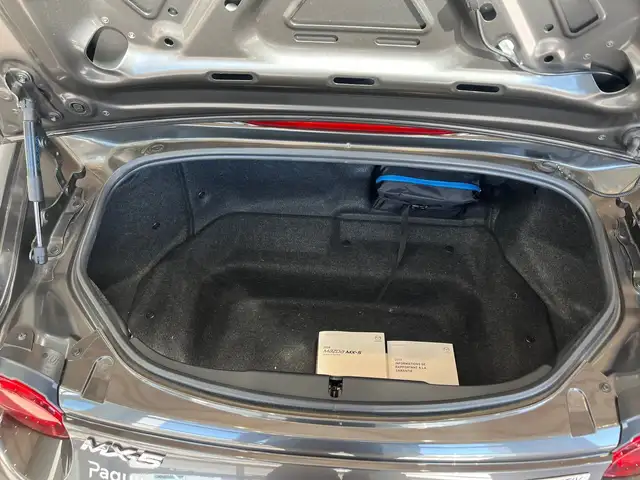 Mazda MX-5 Miata 2018 — photo 6