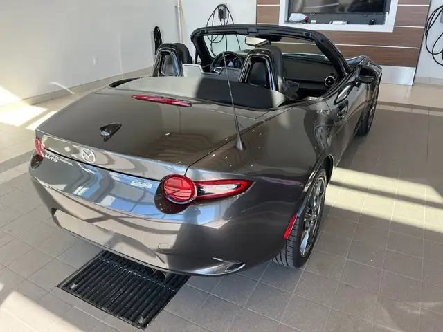 Mazda MX-5 Miata 2018 — photo 8