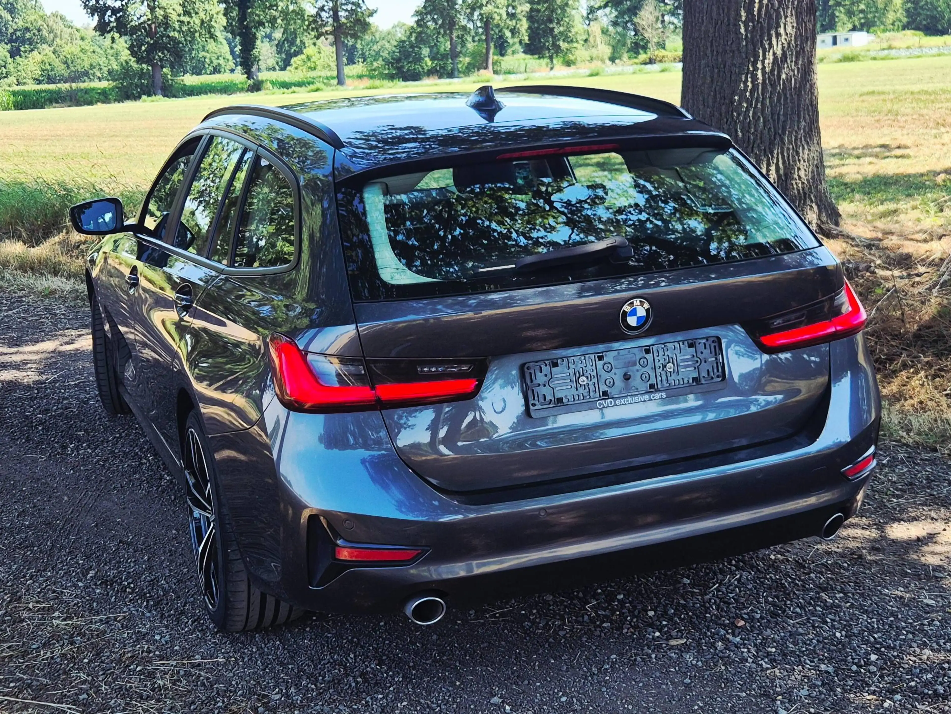 BMW 316 Touring 316 dA-Virtual-Carplay-Leder-LED-Comfortpack-12MGAR — photo 8
