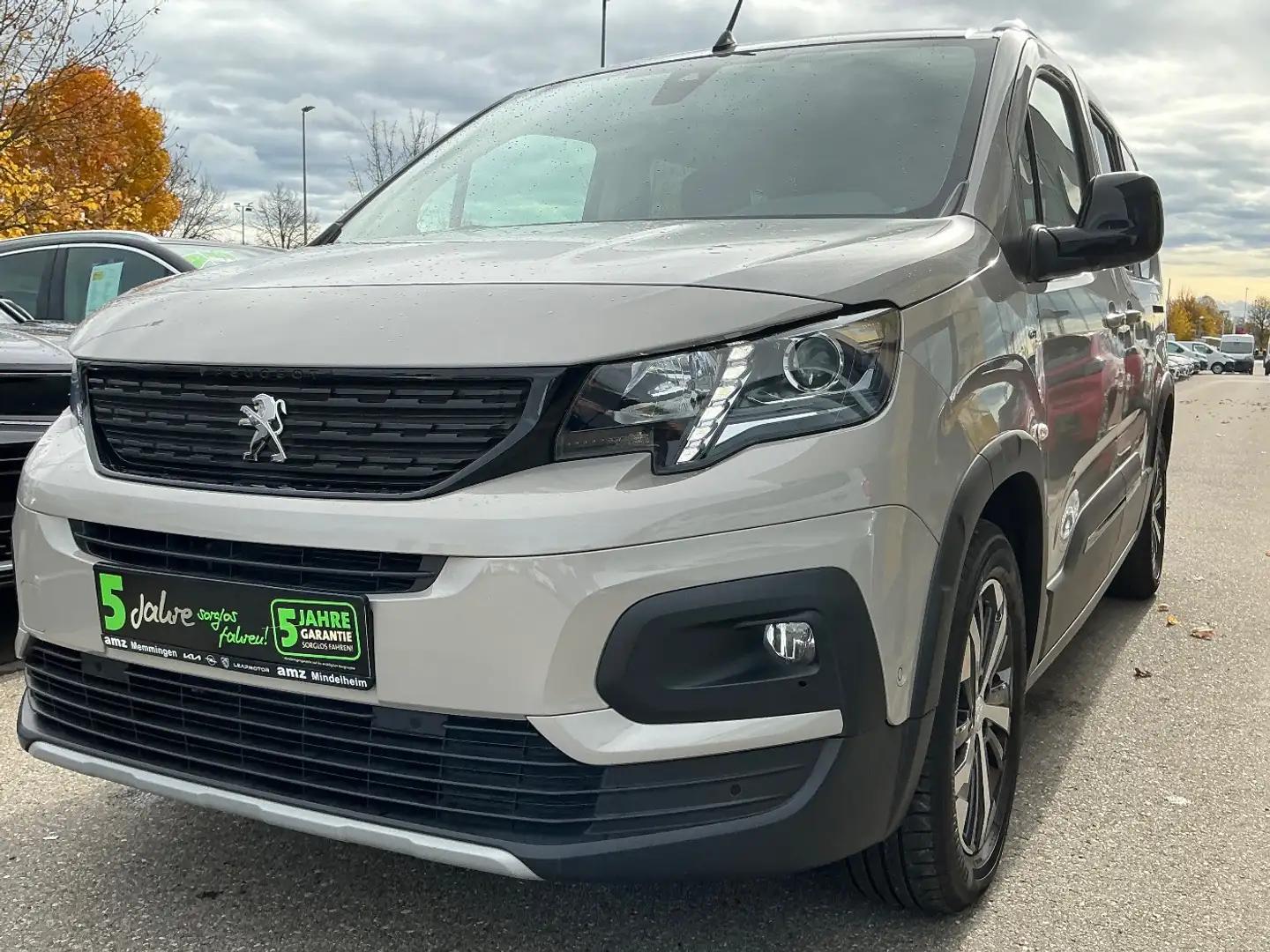 Peugeot Rifter 1.5 BlueHDi GT *7-Sitzer*Lang*AHK*TOP Beige - 2