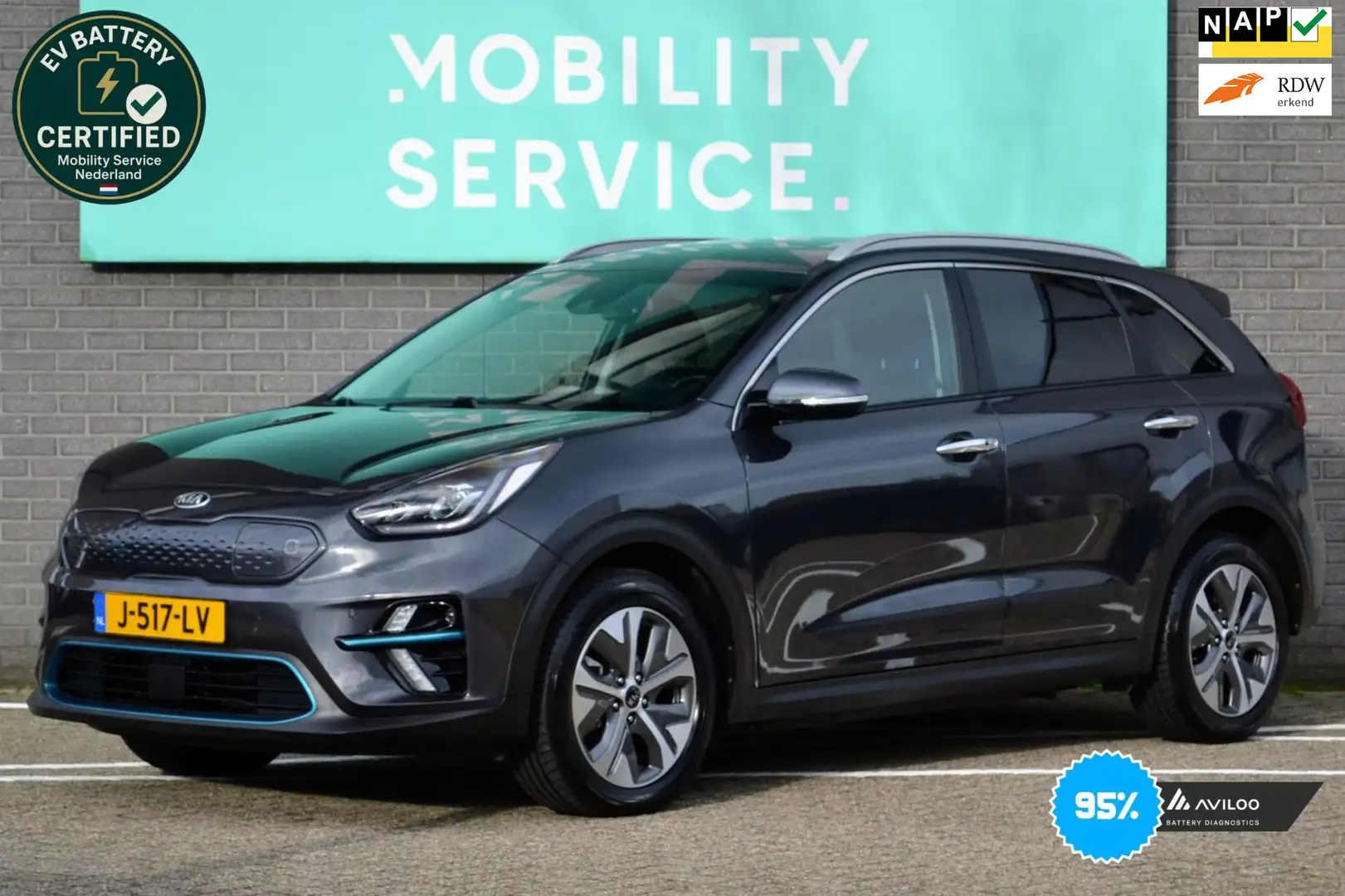 Kia e-Niro ExecutiveLine 64 kWh SOH95% Clima ACC Leder CarPla Grijs - 1