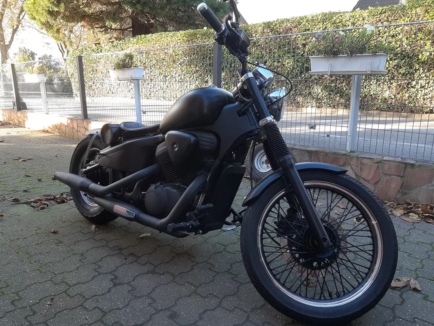 Honda Shadow 600 VT600 CUSTOM UMBAU " BLACK BEAUTY " Чорний - 2