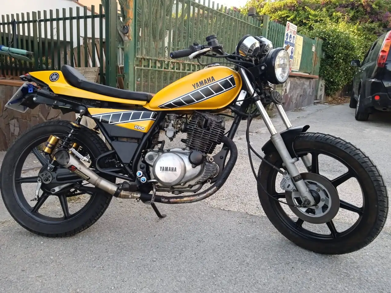 Yamaha SR 250