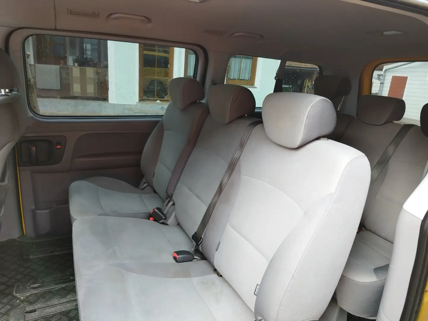 Hyundai Starex 2,5+CRDi+Comfort Gelb - 1