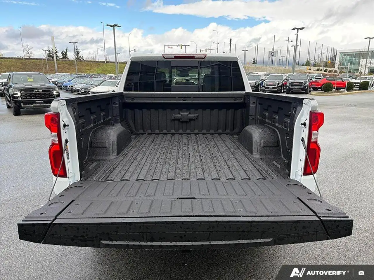 Chevrolet Silverado 1500 снимка Chevrolet Silverado 1500