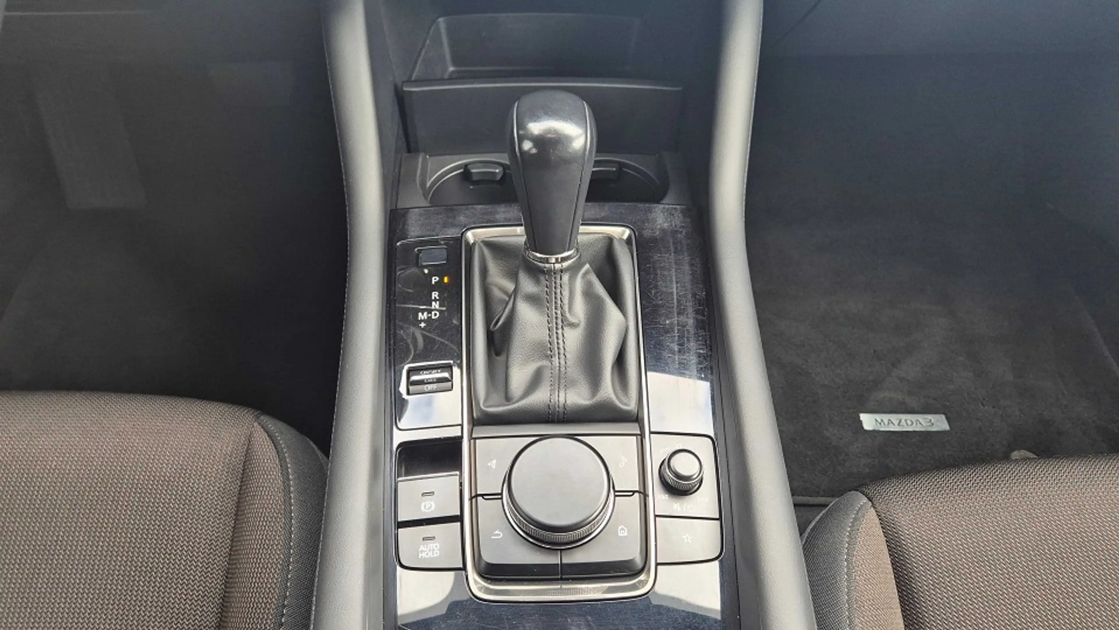 Mazda 3 SKYACTIV-G 2.0 M HYBRID AT FWD SELECTION A18 DES-P — photo 11