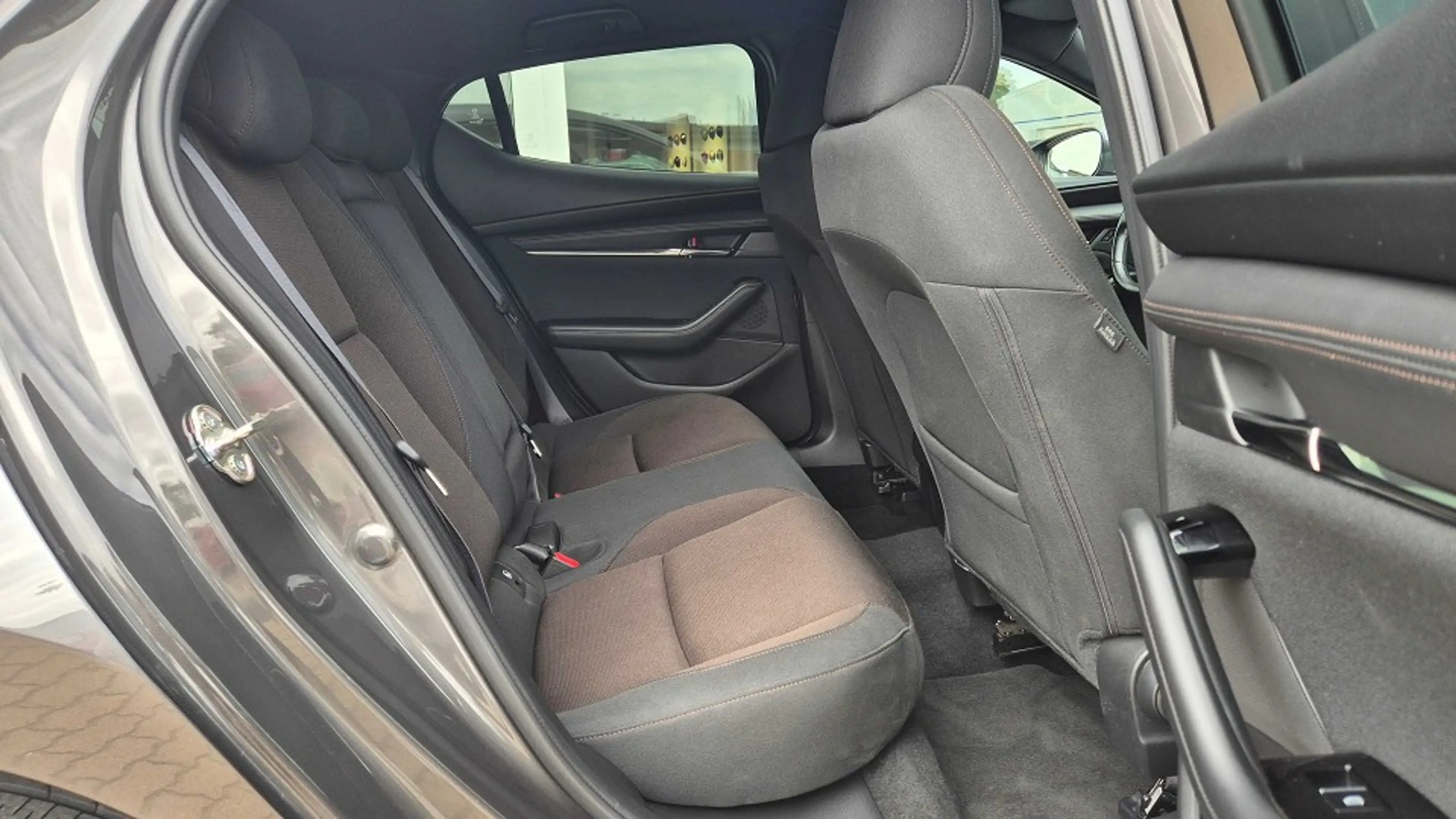 Mazda 3 SKYACTIV-G 2.0 M HYBRID AT FWD SELECTION A18 DES-P — photo 5