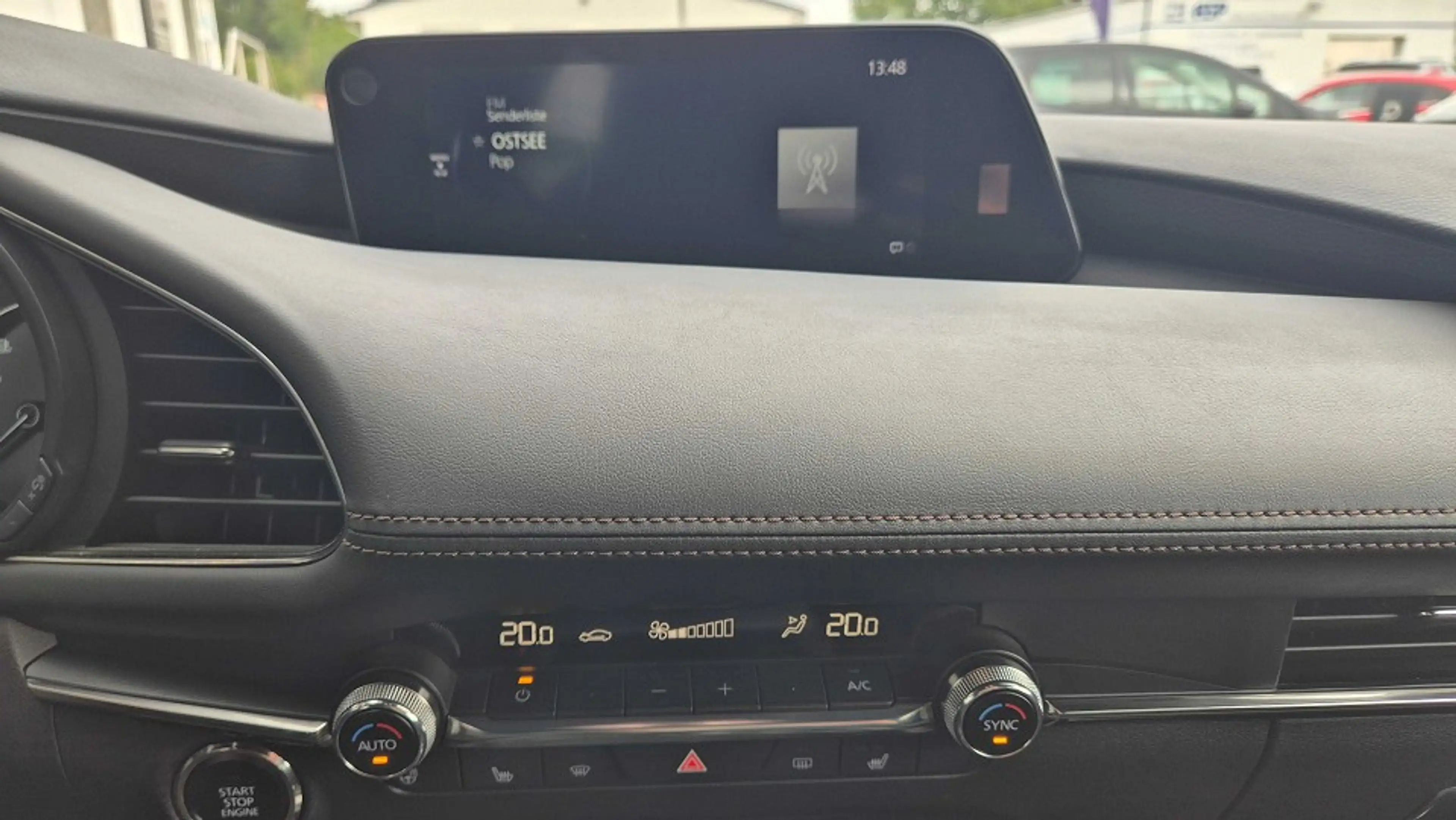 Mazda 3 SKYACTIV-G 2.0 M HYBRID AT FWD SELECTION A18 DES-P — photo 10