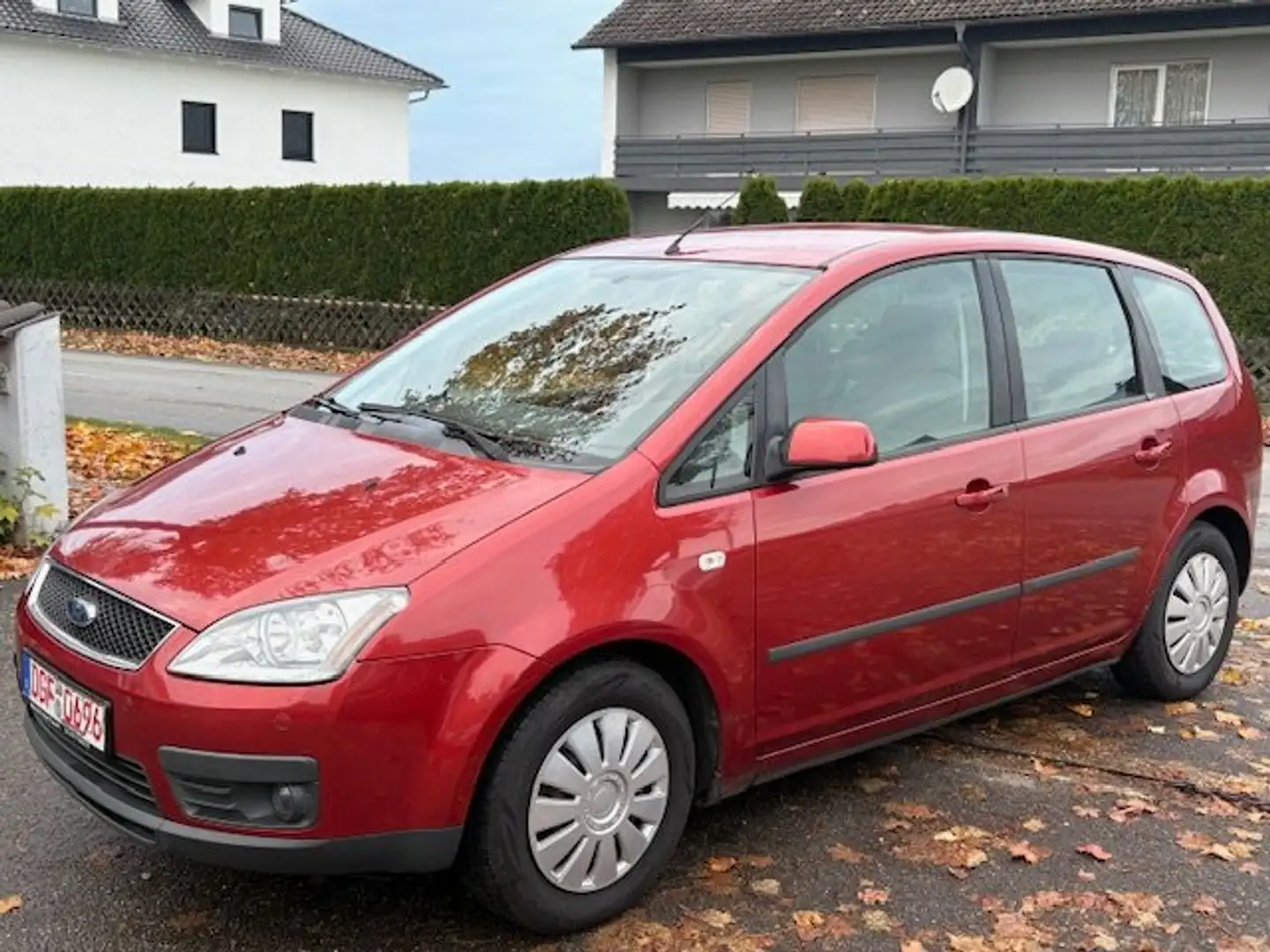 Ford Focus C-Max Fun TÜV NEU Rot - 1