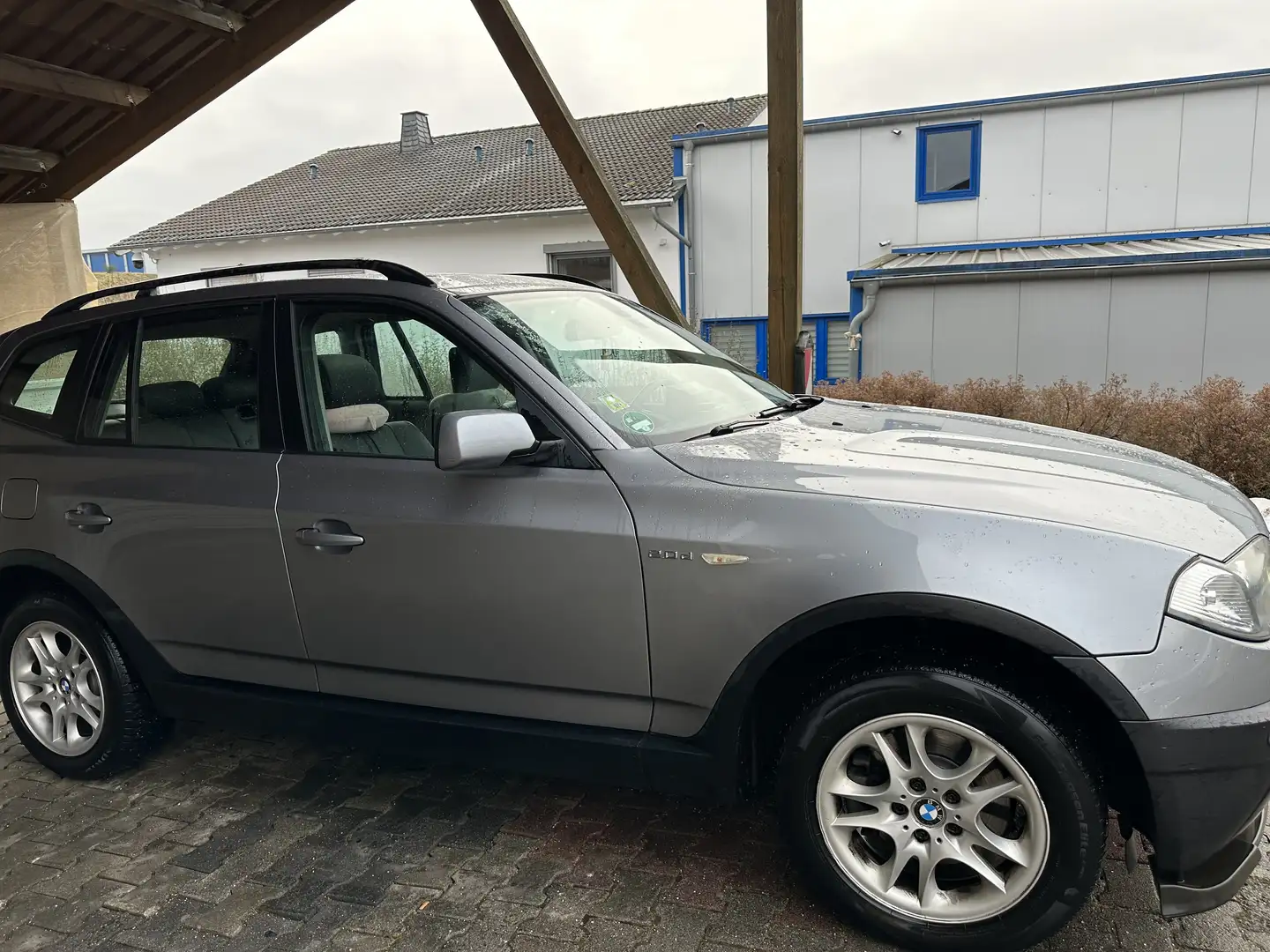 BMW X3 e83 2.0d xDrive - 2
