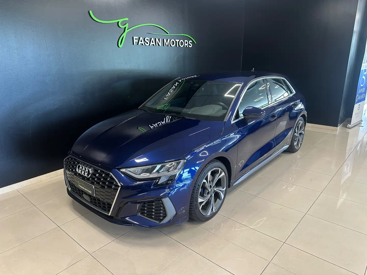 Audi A3 A3 Sportback 35 2.0 tdi S line Edition s-tronic Blu/Azzurro - 1
