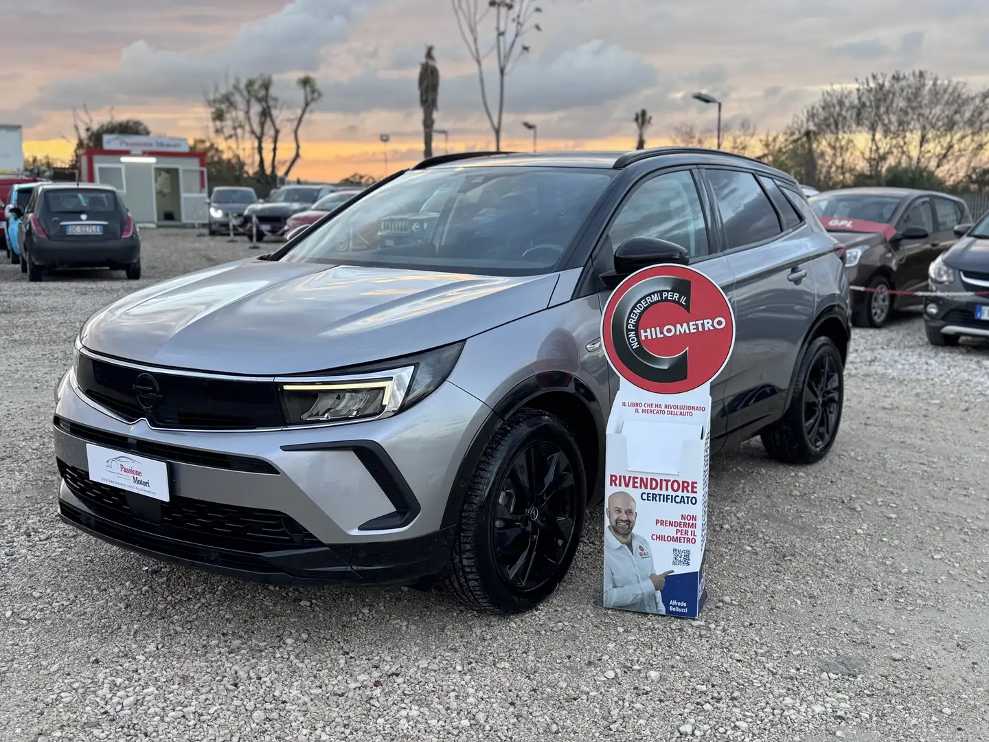 Opel Grandland X 1.5 ecotec GS Line s&s 130cv at8 Gris - 1