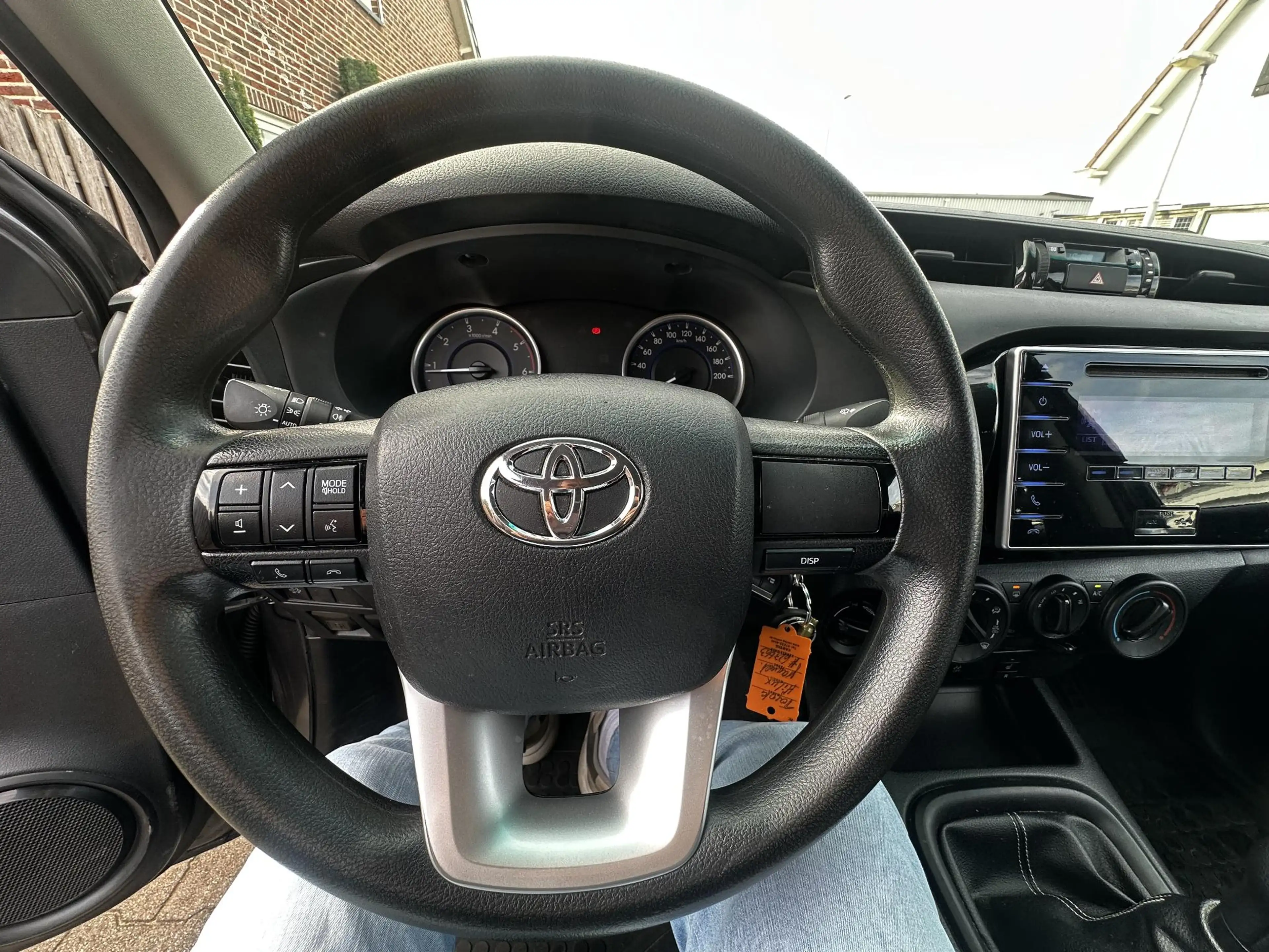 Toyota Hilux 2.4 D-4D Double Cab Cool Comfort — photo 10