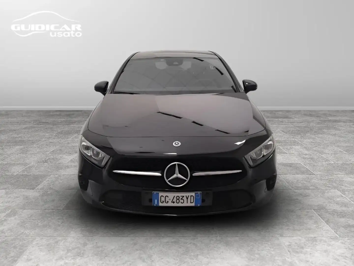 Mercedes-Benz A 180 d Sport auto Zwart - 2