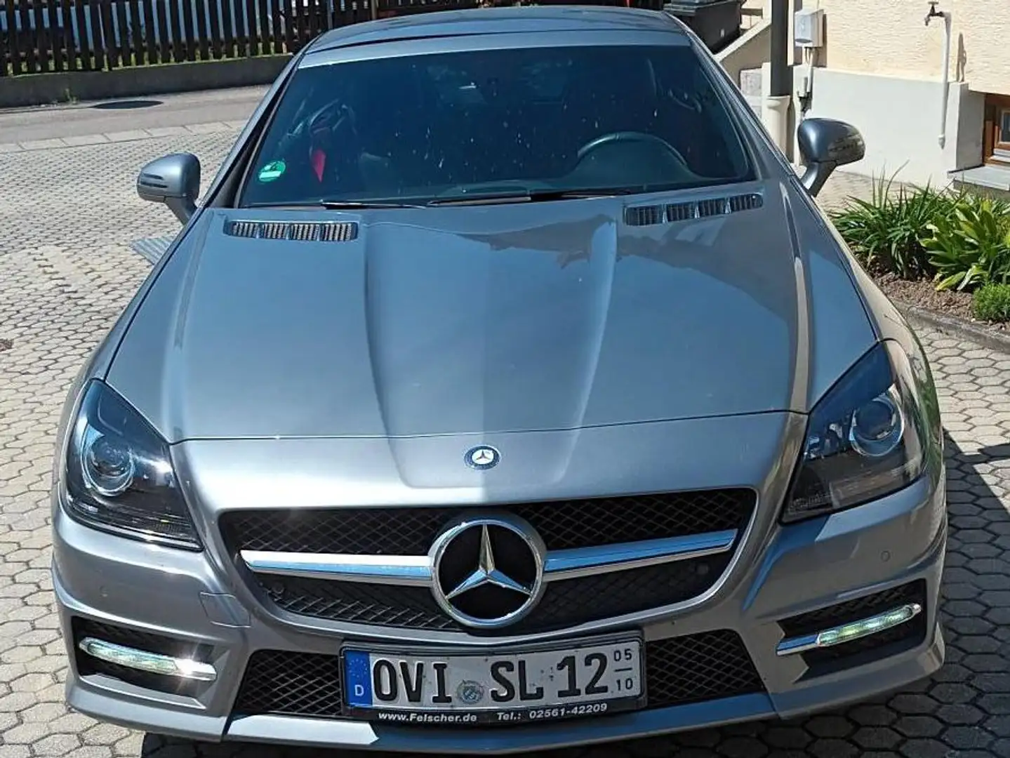 Mercedes-Benz SLK 250 SLK 250 (BlueEFFICIENCY) 7G-TRONIC Stříbrná - 2