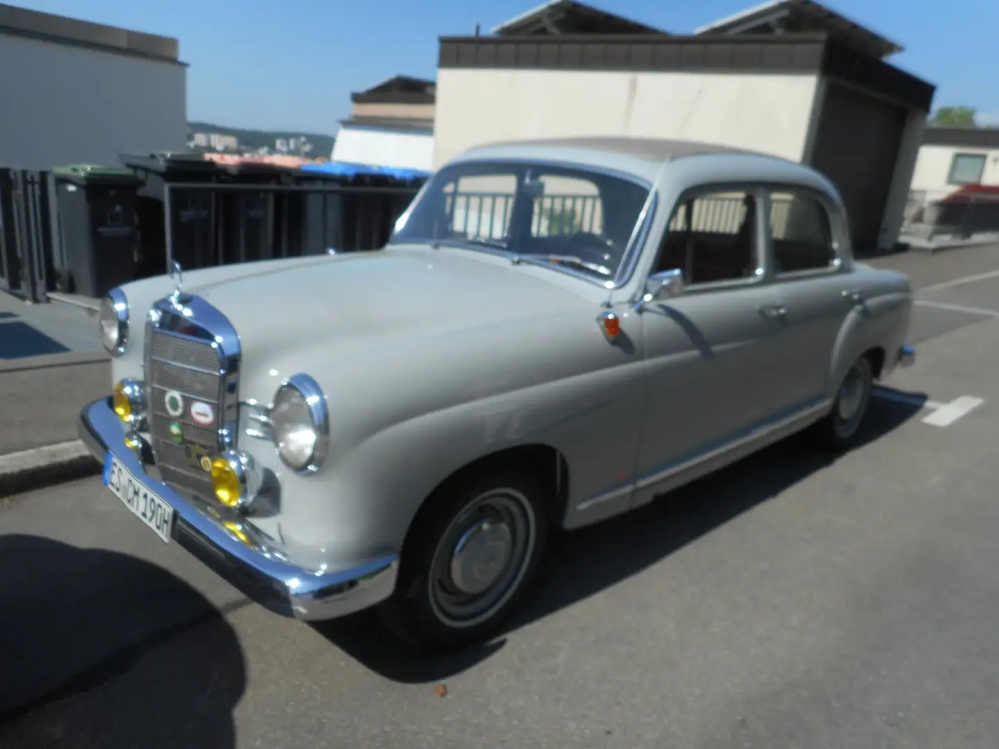 Mercedes-Benz Mercedes Oldtimer 190 / W 121 HU neu Gris - 2