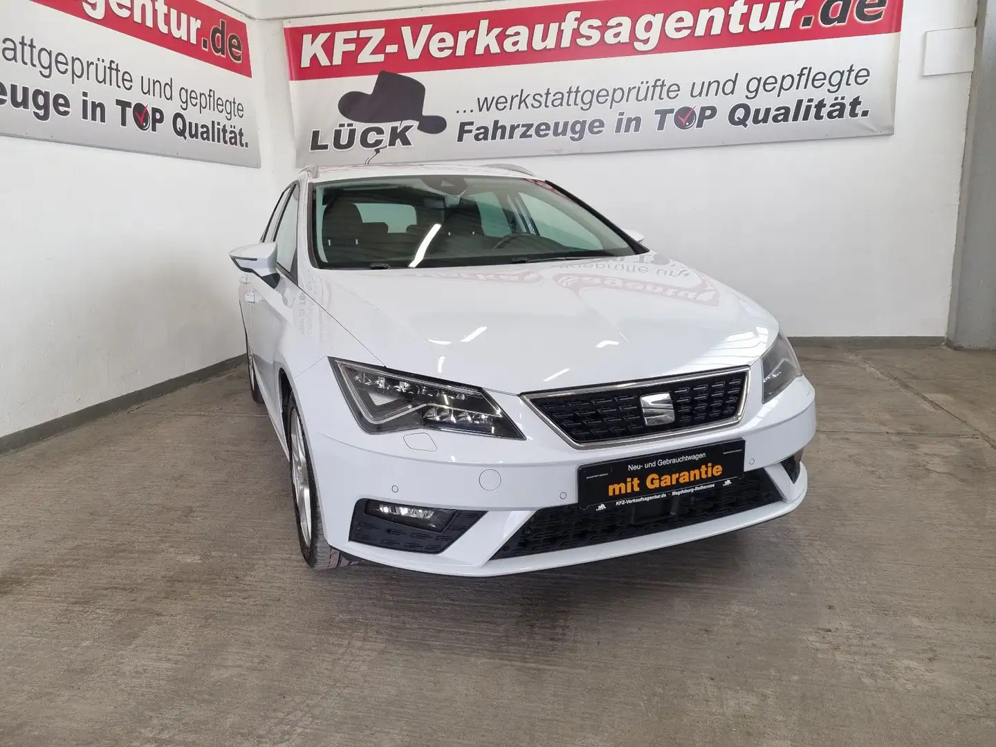 SEAT Leon ST Style, inkl. 1 Jahr Garantie Blanc - 1