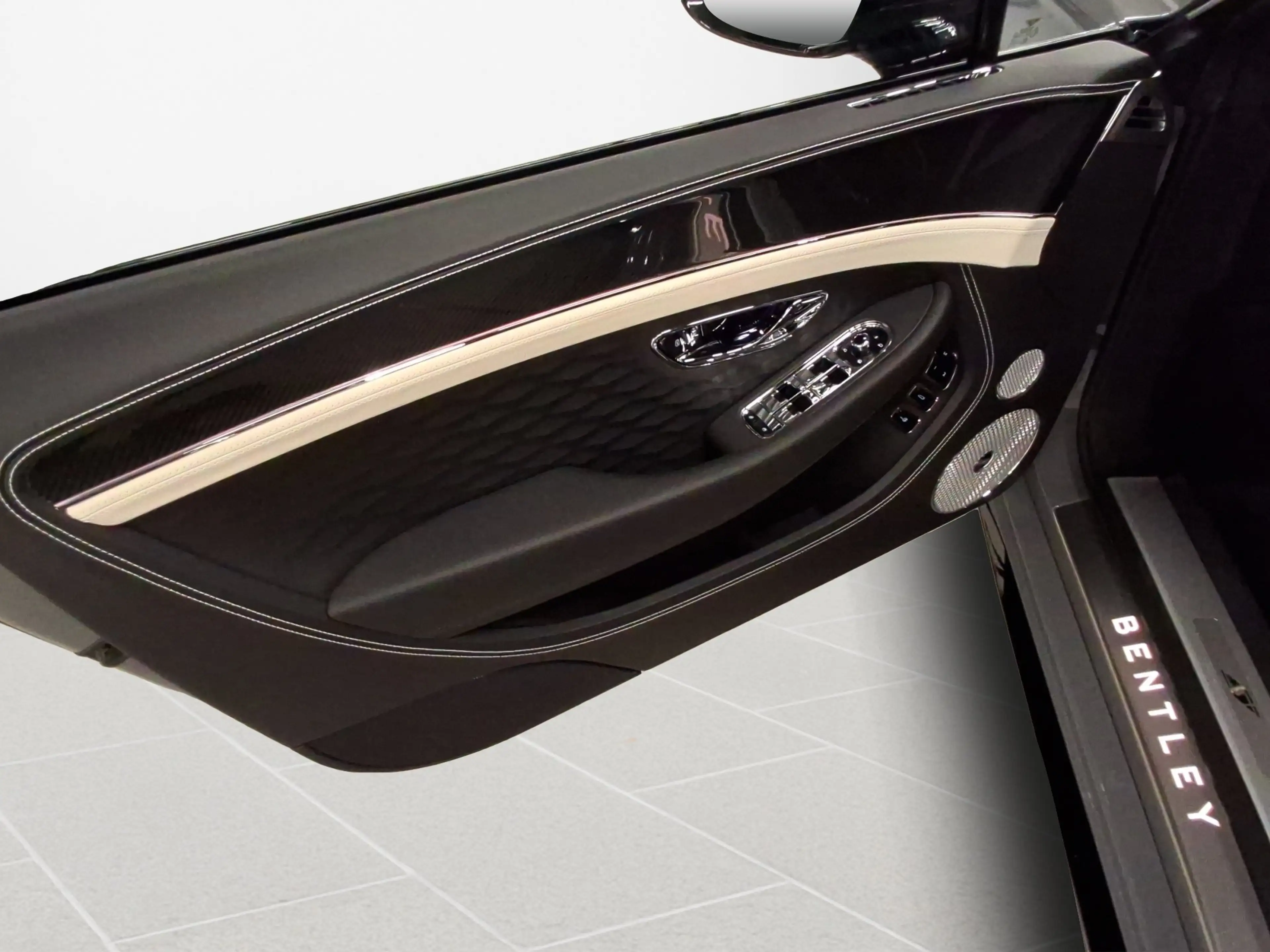 Bentley Continental GT GT S — photo 12