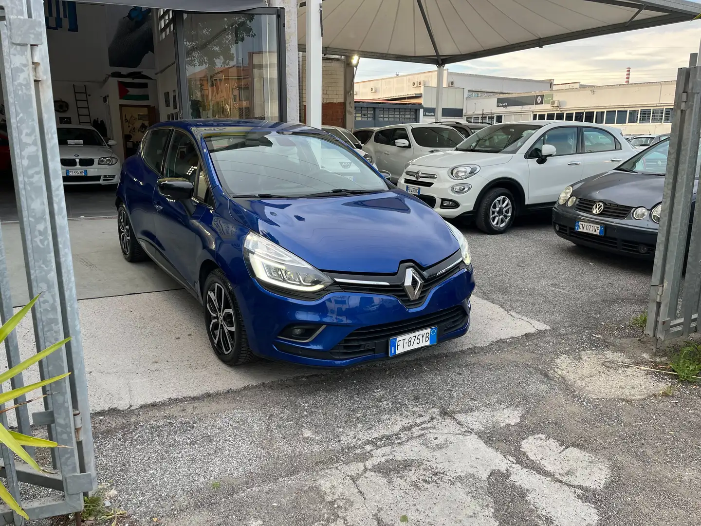 Renault Clio Clio 0.9 tce Moschino Intens Gpl 90cv Blu/Azzurro - 2
