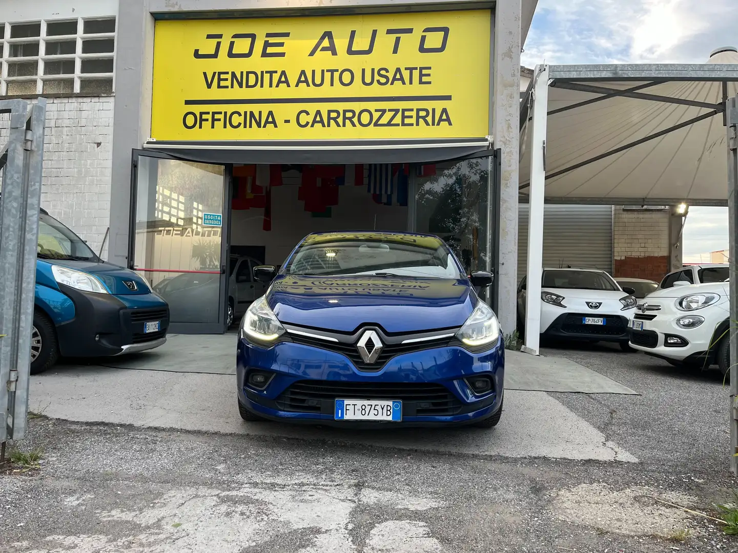 Renault Clio Clio 0.9 tce Moschino Intens Gpl 90cv Blu/Azzurro - 1