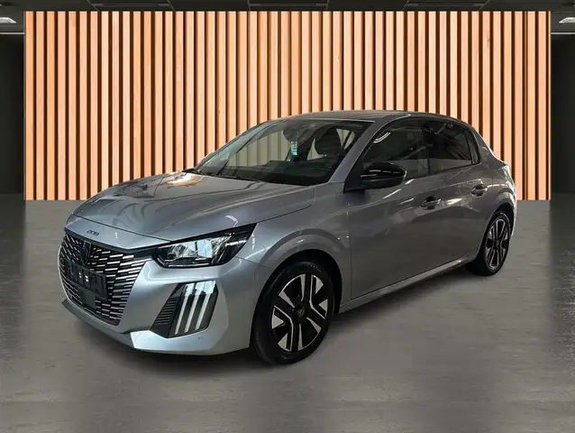 Peugeot 208 view 2