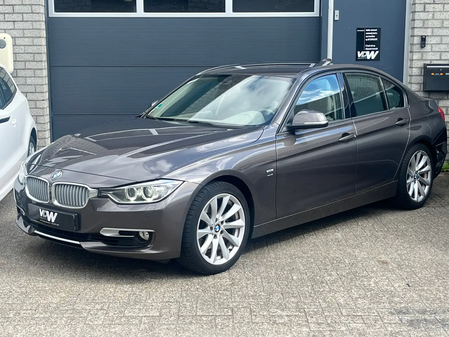 BMW 328 3-serie 328i automaat High Executive NL auto voll Bruin - 2