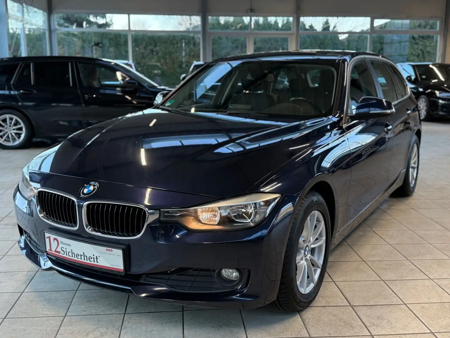 BMW 320 d Touring /AHK/Pano/Bluetooth/2 Zonen/PDC Blau - 1