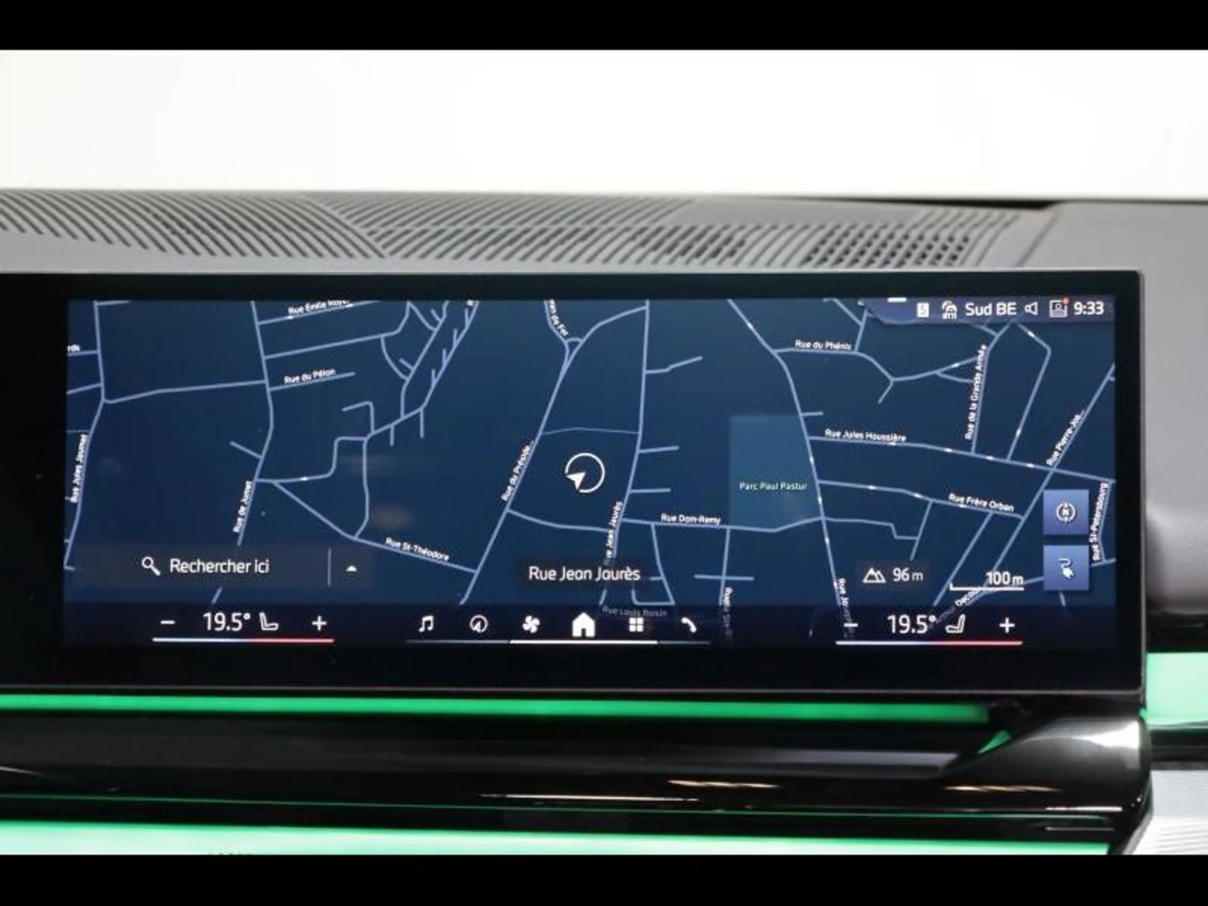 BMW i5 eDrive40 Touring Kit M Sport — photo 13