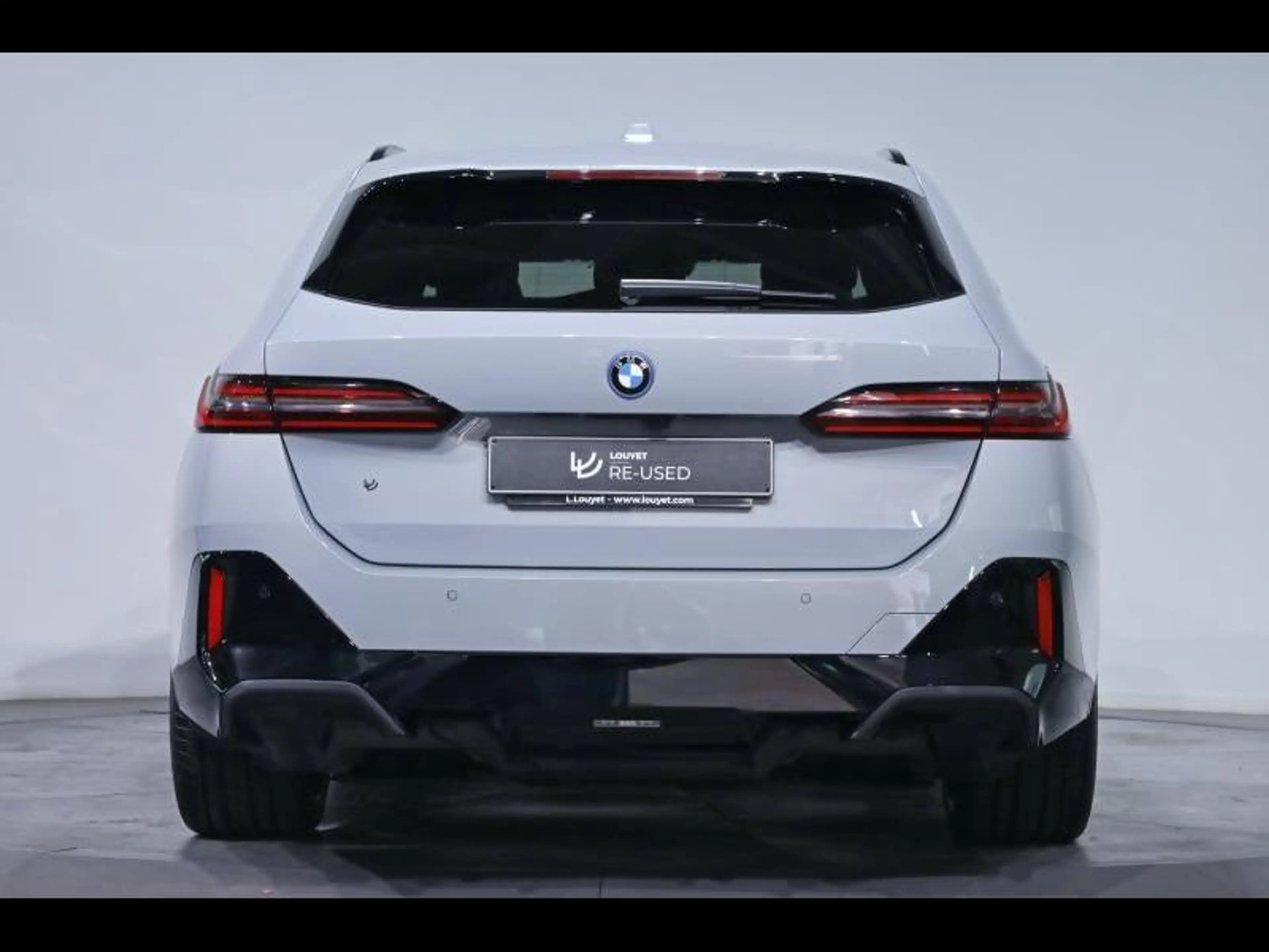 BMW i5 eDrive40 Touring Kit M Sport — photo 4