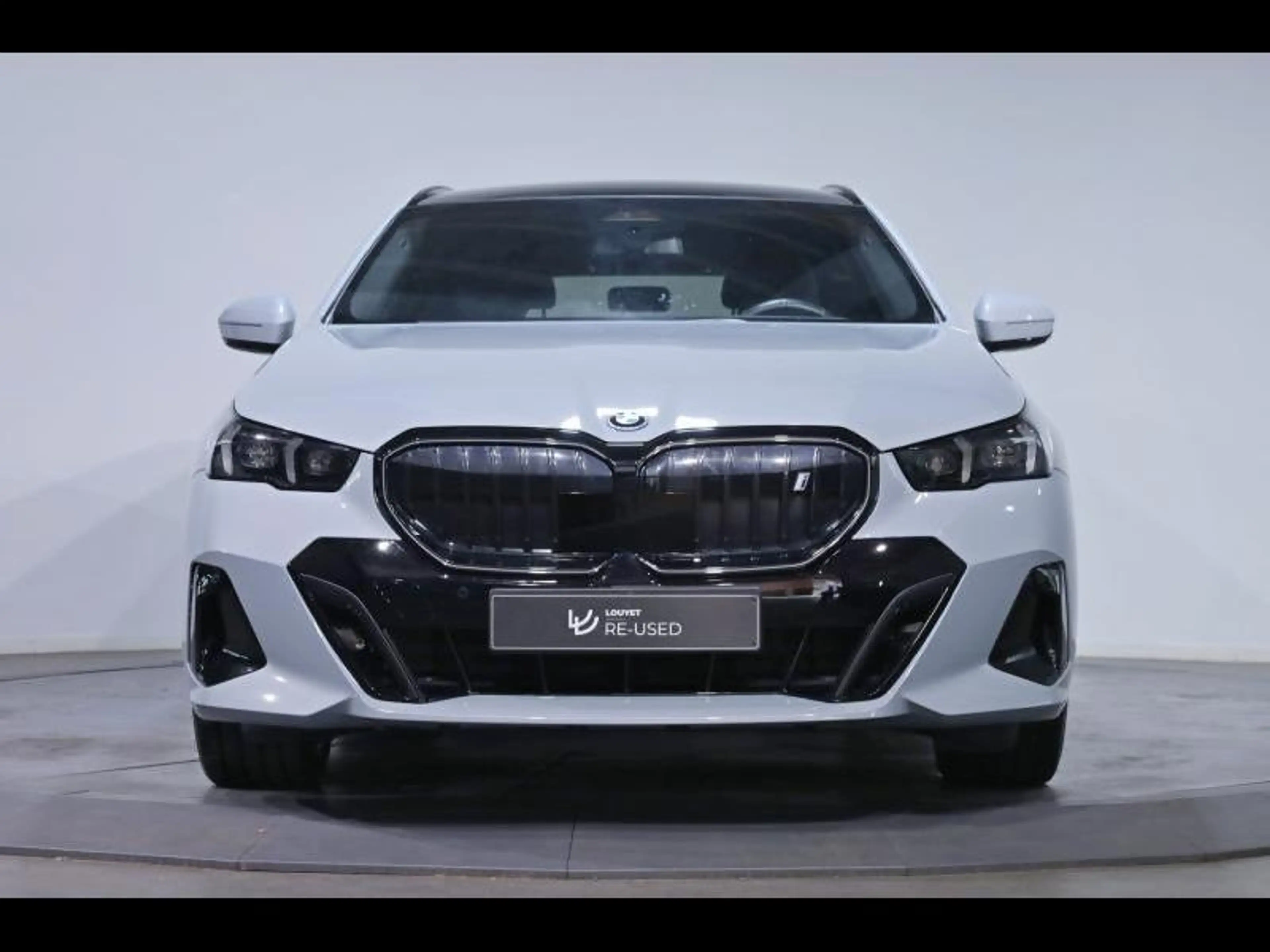 BMW i5 eDrive40 Touring Kit M Sport — photo 2