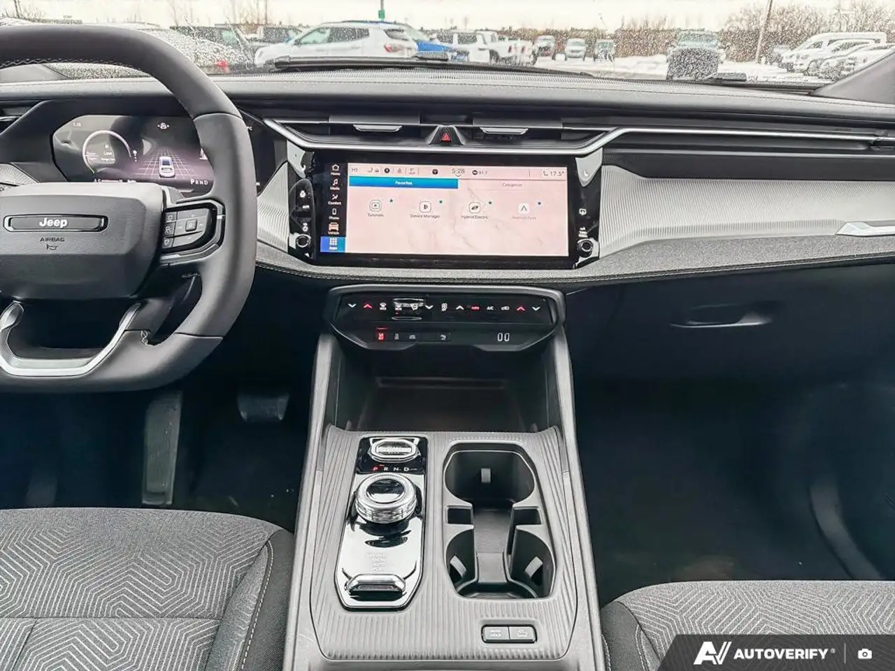 Jeep Cherokee снимка Jeep Cherokee