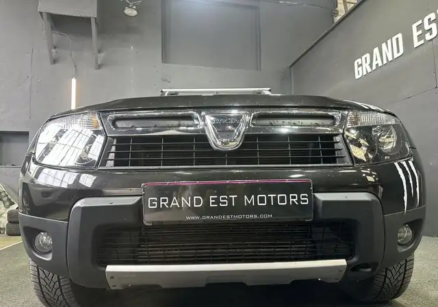 Dacia Duster view 3